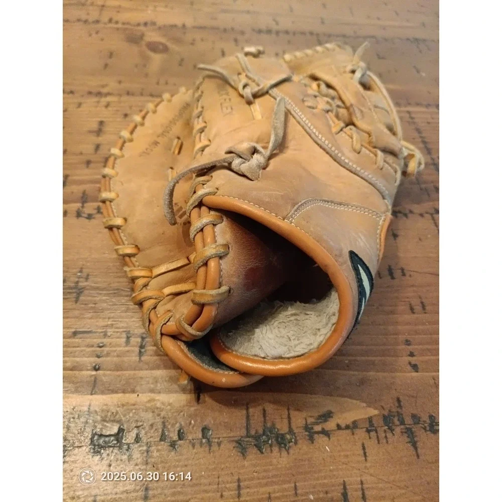 Mizuno Professional Model MFR F001 1st Base Mitt Baseball LHT Glove - A8